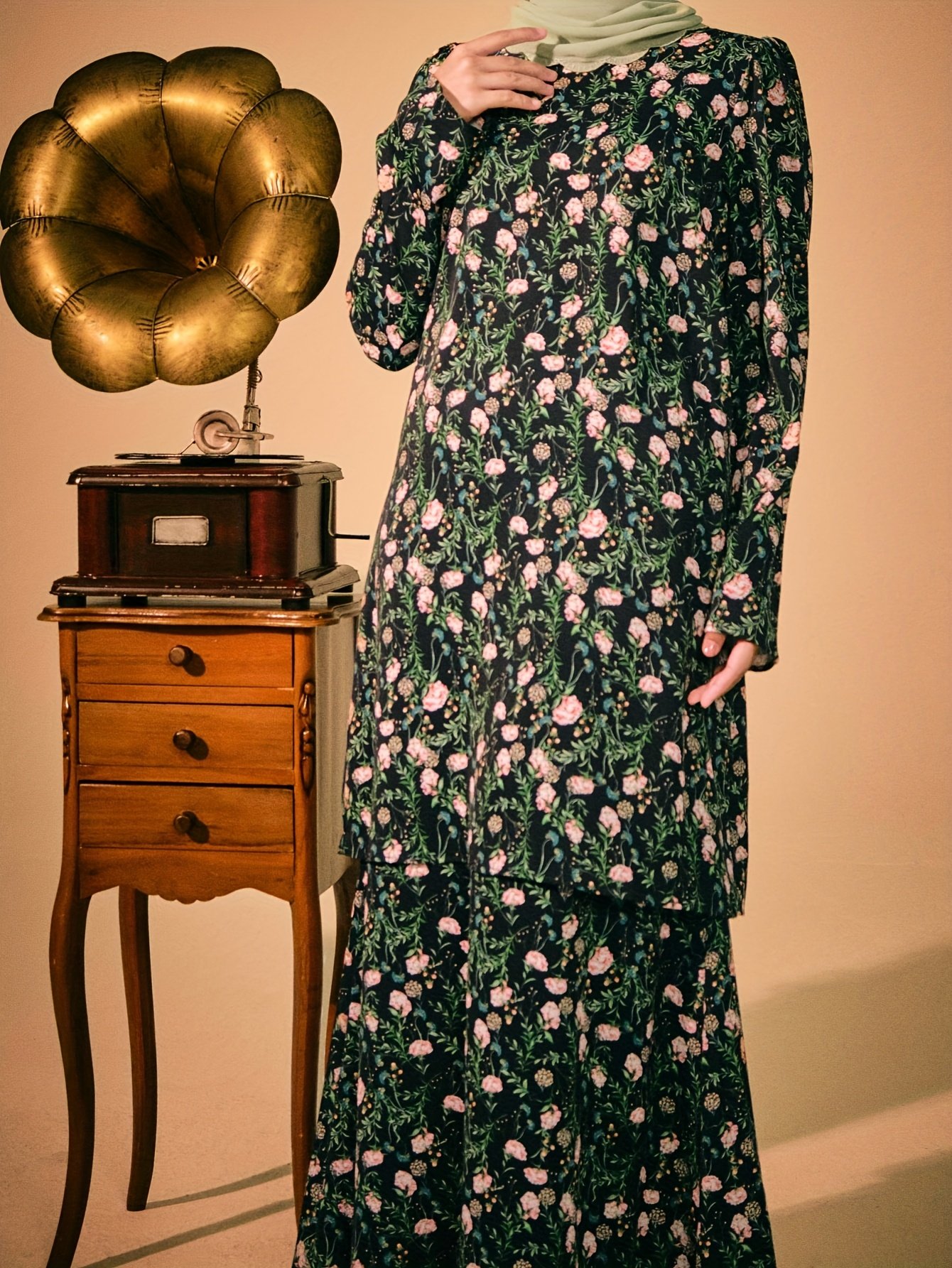 Women Baju Kurung Elegant Long Sleeve Floral Two-Piece Half Skirt Set